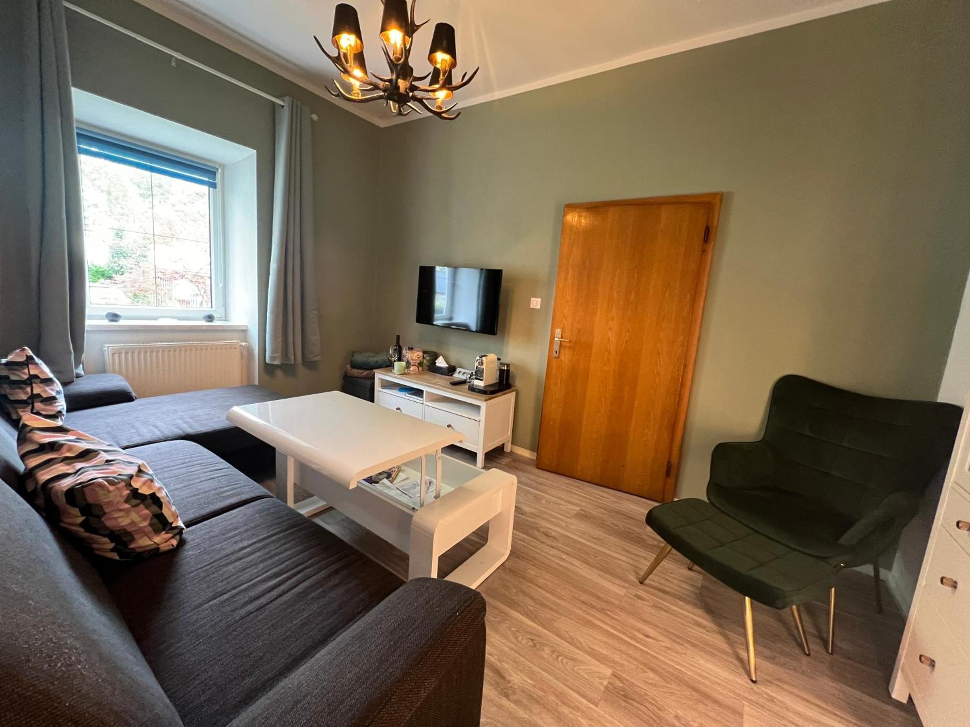 Ausseerland Apartments - Relax, Ski, Hike And Bike, Garden, Parking, Bbq, Near Hallstatt, Loser, Tauplitz And Krippenstein, Free Wi-Fi And Netflix Bad Aussee Exterior foto